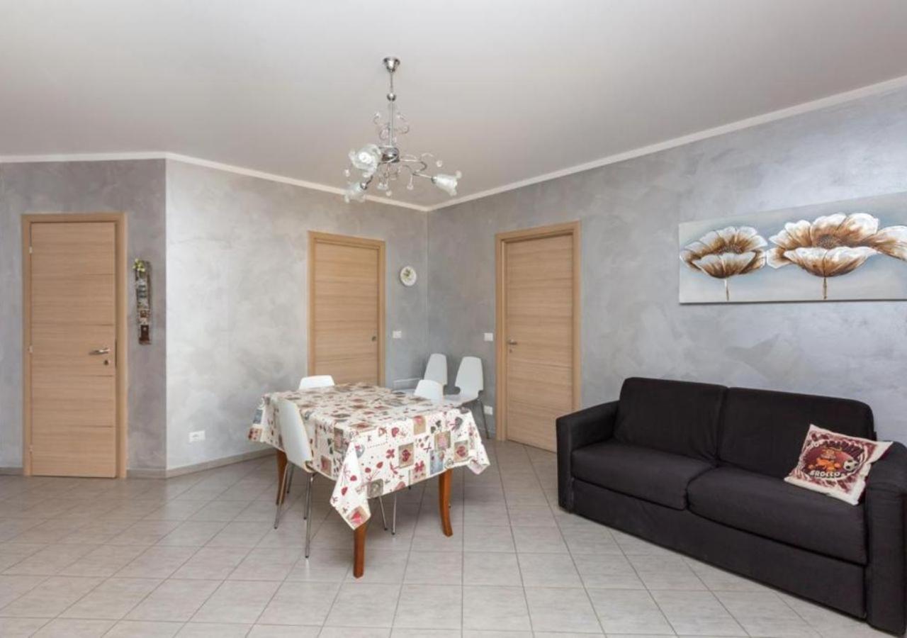 Comfy Cozy Apartment Close To Metro 都灵 外观 照片