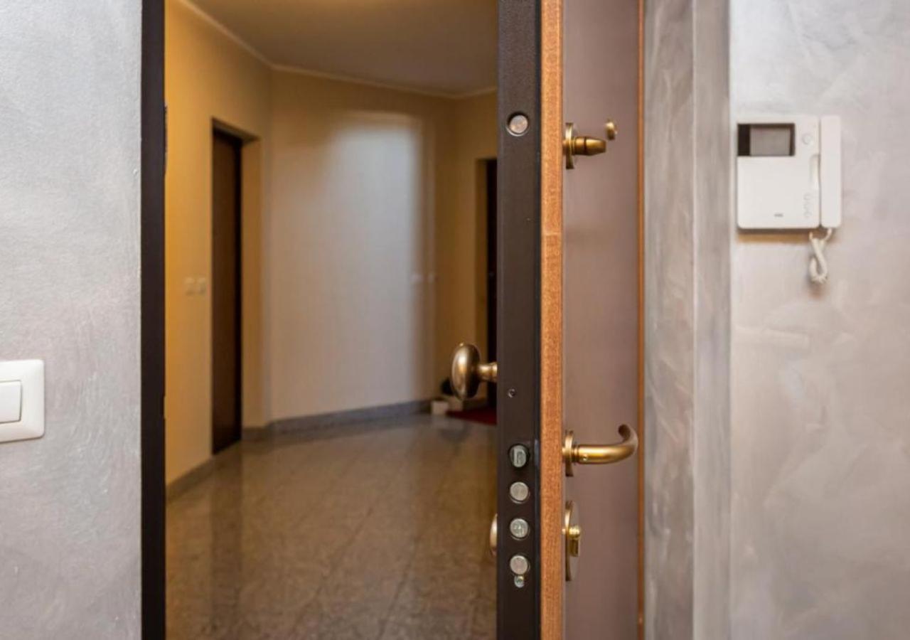 Comfy Cozy Apartment Close To Metro 都灵 外观 照片